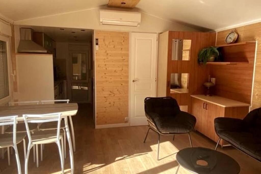 Mobil Home De Patricia Et Franck A Sigean Exterior foto